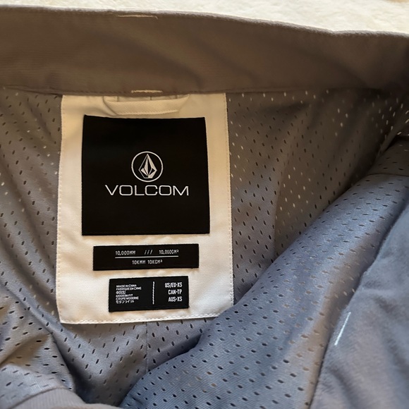 Volcom women’s ski pants size XS.  Fits like a size 2. - Picture 2 of 6